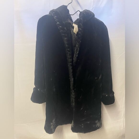 Covington Black Faux Fur Coat - Picture 1 of 5